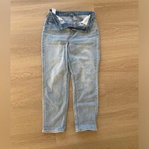 American Eagle Curvy Mom Jeans